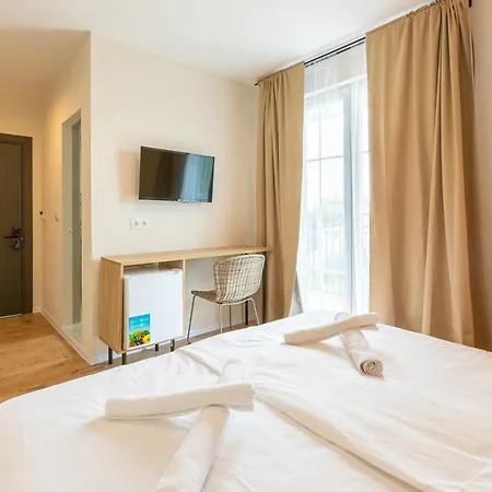 Lеvandi סינמורץ