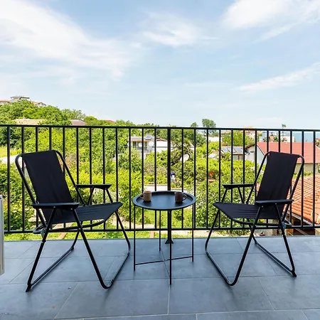 Lеvandi סינמורץ