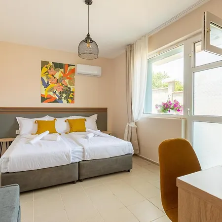 Hotel Lеvandi Sinemoretz