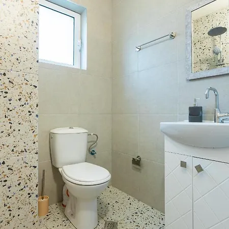 Lеvandi * Sinemorec